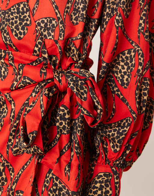 Never Fully Dressed - Rød minikjole i satin med leopard- og sløjfeprint, 3 af 4