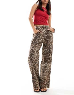 scallop detail jeans in leopard print-Brown