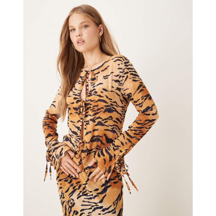 トップス VINTAGE ILLUSTRATION PRINT SHEER TOP Sheer Vintage Blouse - Etsy