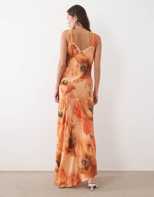 Never Fully Dressed - Sofia - Robe longue coupée en biais à imprimé fleuri flou avec bretelles nouées - Orange, 4 de 4