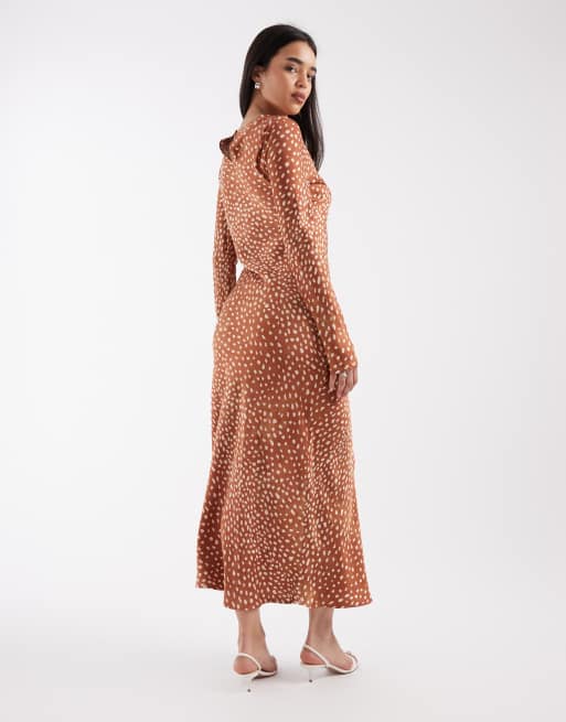 Never Fully Dressed - Soho - Midaxi jurk met lange mouwen in bruine hertenprint, 3 van 4