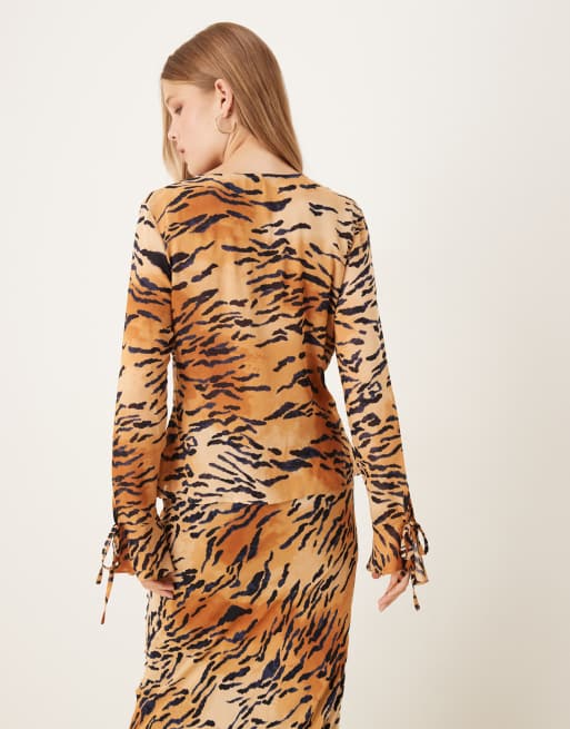Never Fully Dressed – Tigermönstrad, skir topp med knytning framtill, del av set, 3 av 4