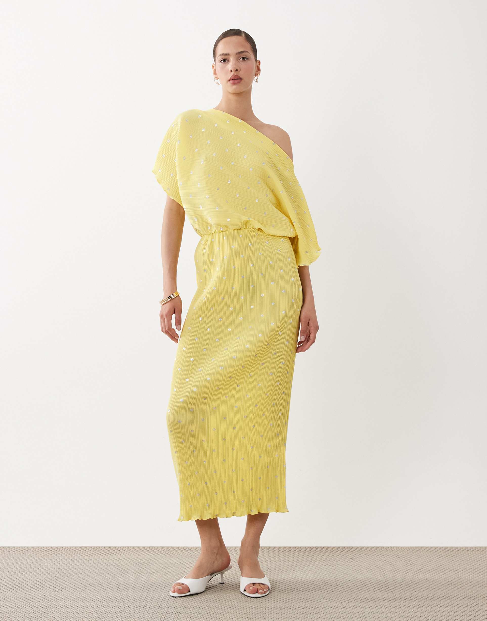 never fully dressed tilly off-shoulder plissé maxi dress in lemon