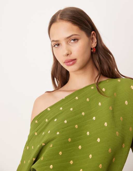Never Fully Dressed Tilly off shoulder plisse maxi dress in olive, 3 of 4