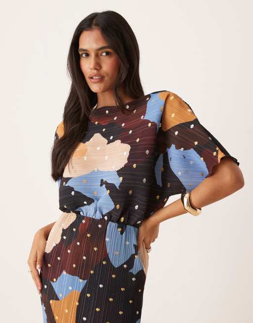 Never Fully Dressed - Tilly - Offshoulder-maxikjole i plissé med metallic efterårsprint, 2 af 4