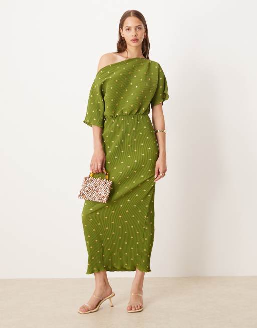 Never Fully Dressed - Tilly - Olivengrøn offshoulder-maxikjole i plissé, 2 af 4