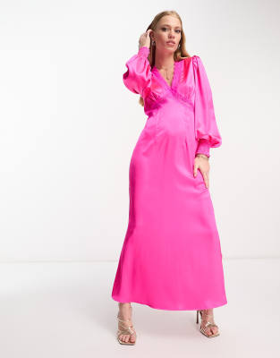 Never Fully Dressed - Wadenlanges Kleid in Rosa mit Spitzeneinsatz