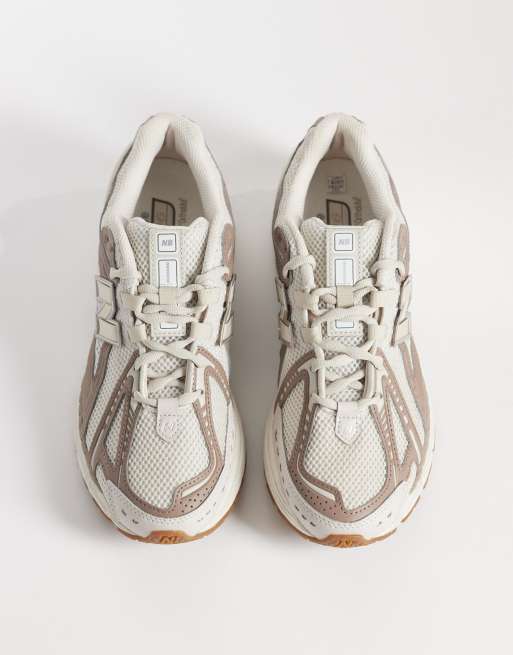 New Balance 1906 baskets beige cassé et marron, 2 de 5