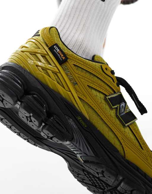 New Balance – 1906 – Sneaker in Hellbraun mit schwarzen Details, 4 von 5