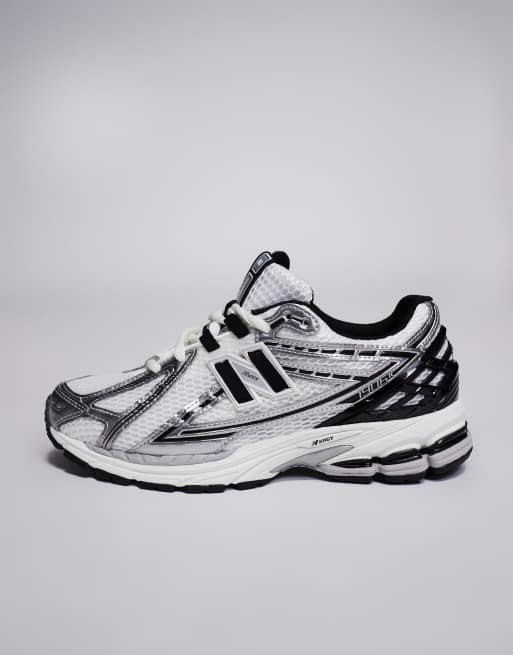 New Balance - 1906 - Sneakers bianche con dettagli neri e argento