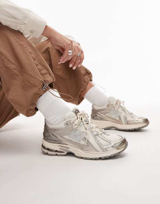 New Balance - 1906 - Sneakers color bianco sporco e argento metallizzato