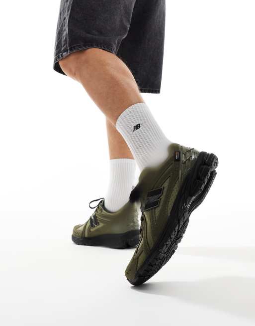かもめ New Balance 1906 sneakers in camo green with black details | ASOS