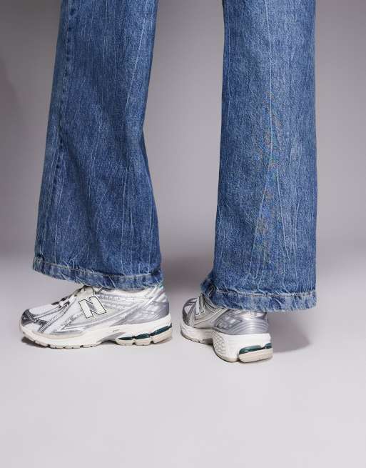 New Balance 1906 trainers in silver metallic