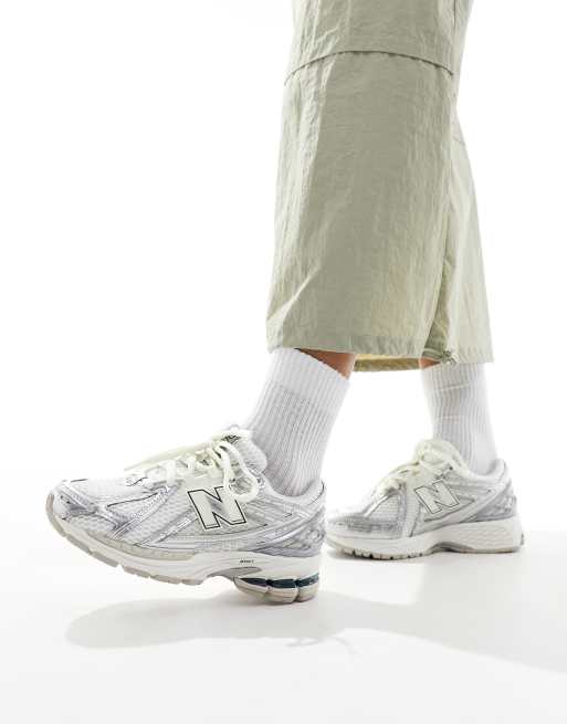 New Balance –  1906 Srebrne buty sportowe, 3 z 4