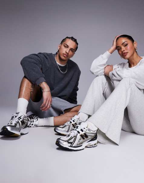 New Balance 1906 trainers in silver and gold - view 1