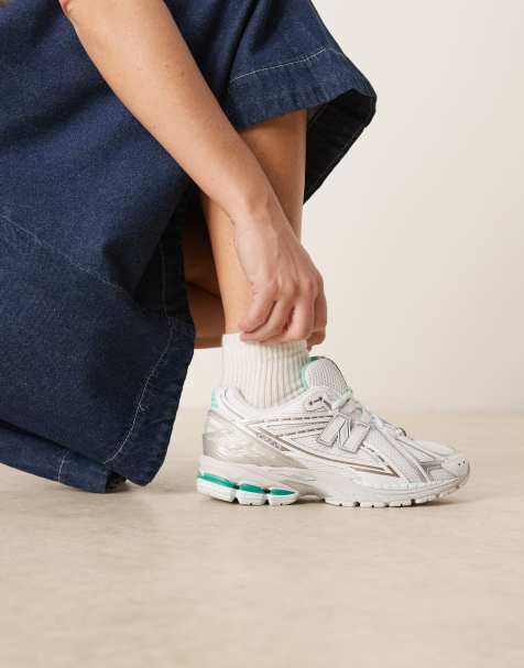 New Balance 1906 trainers in white and blue - view 1