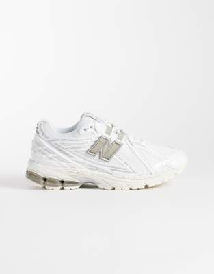 WHITE2