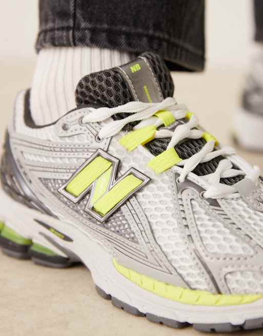 New Balance – 1906 – Unisex-Sneaker in Metallic-Silber und Neongelb, 4 von 5
