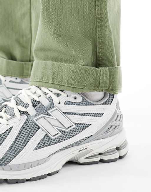 New Balance 1906 unisex sneakers in gray and white detail | ASOS
