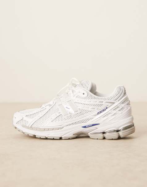 New Balance 1906 unisex sneakers in white - view 2