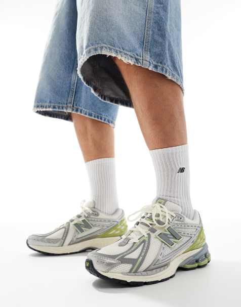New Balance – 1906 – Vita sneakers med silverfärgade och limegröna detaljer - view 1
