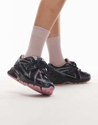 New Balance 1906r sneakers in black and pink | ASOS display picture 3