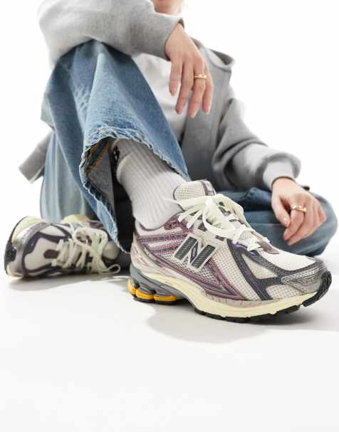 New Balance 1906R trainers in grey and pink - view 1
