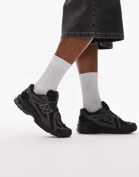 New Balance 1906r trainers in triple black - view 1