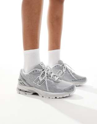 New Balance New Balance 1906W trainers in white and silver