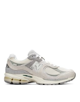 New Balance 2002 trainers in off white and grey - ASOS Price Checker