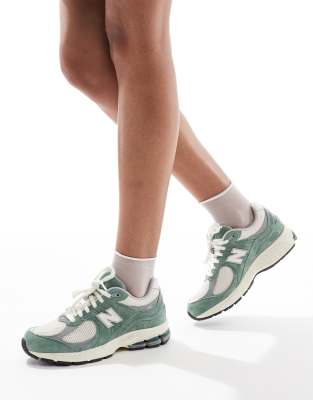 New Balance - 2002 - Beige og grønne sneakers - view 1