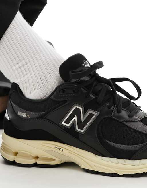 New balance store 993 black leather