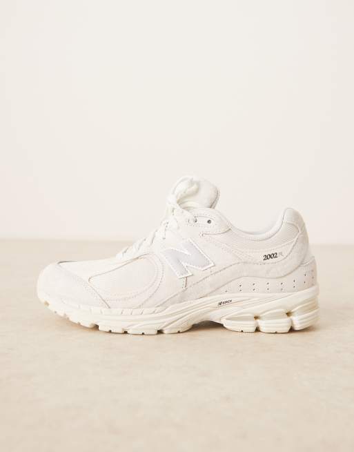 New Balance – 2002 – Sneaker in drei Weißtönen, 2 von 5