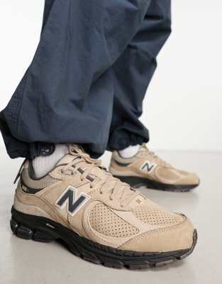 New Balance - 2002 - Sneaker in Hellbraun-Brown