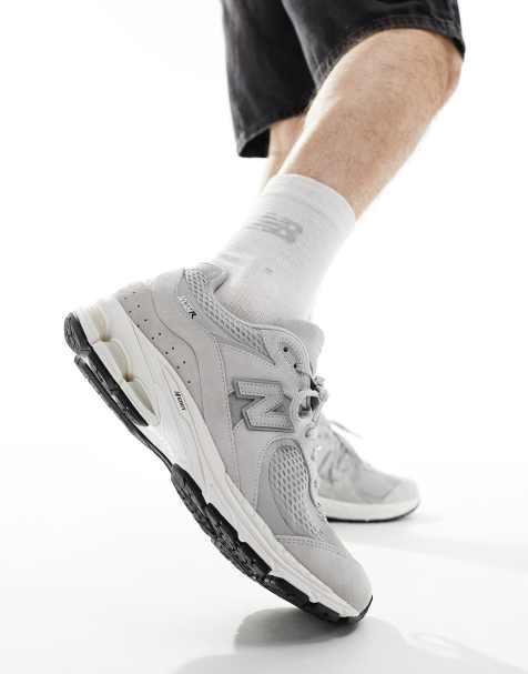 New Balance - 2002 - Sneakers i lysegrå - view 1