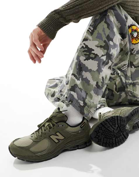 New Balance 2002 sneakers in khaki - view 1