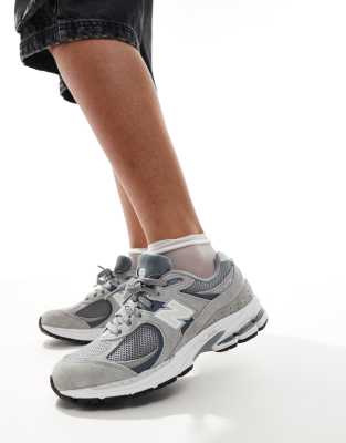  2002 trainers  and white