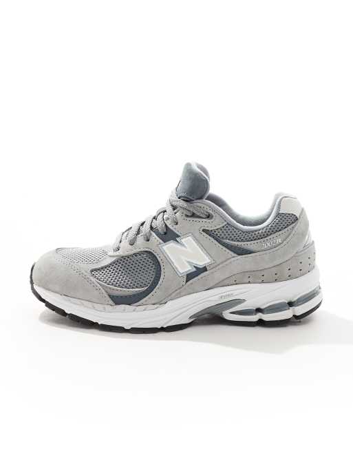 New Balance 2002 trainers in grey and white