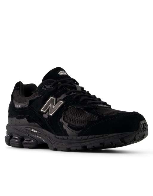 New Balance 2002 trainers with gore-tex in black