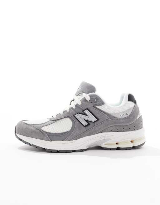 New Balance 2002R trainers in grey, 2 of 5