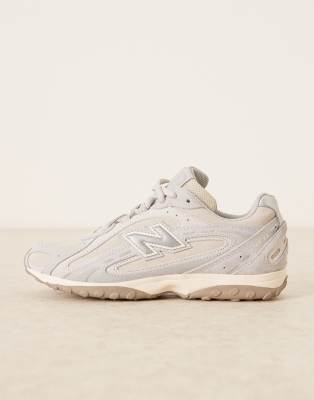L - Baskets en daim gris 43