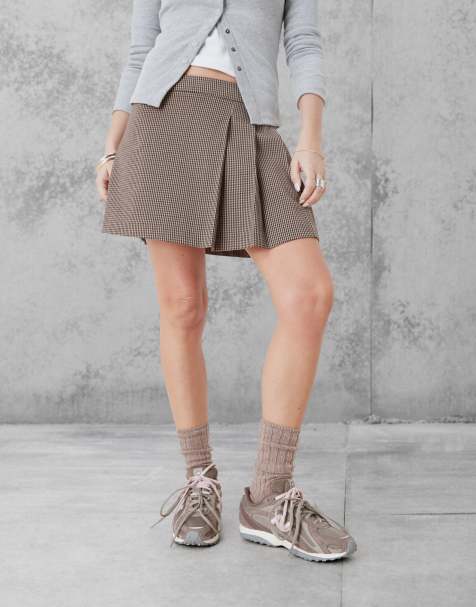 New Balance – 204L – Brązowo-różowe buty sportowe z zamszu - view 1