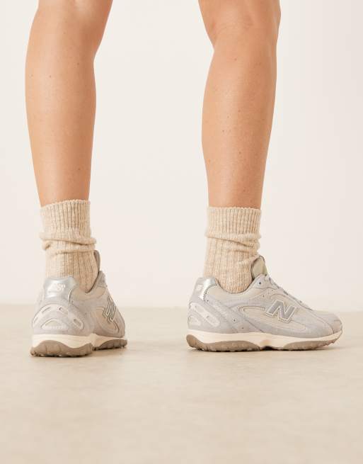 New Balance – 204L – Grå sneakers i mocka, 4 av 5
