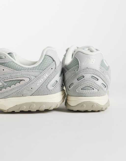 New Balance 204L scallop sneakers in grey and sage green, 4 of 5