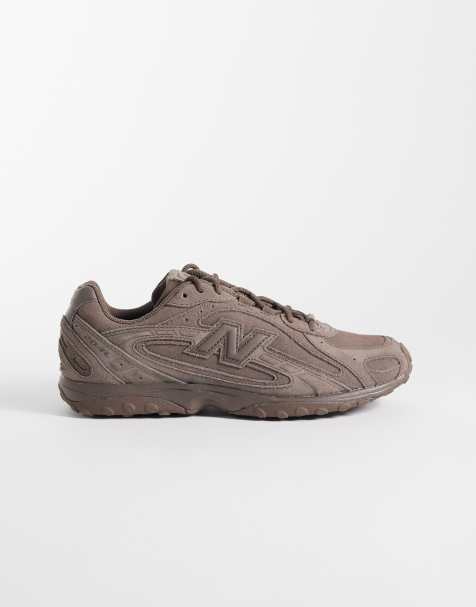 New Balance 204L sneakers in bruin - view 1