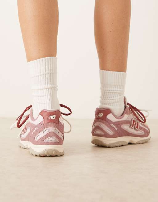 New Balance 204L sneakers in rose pink suede, 5 of 5