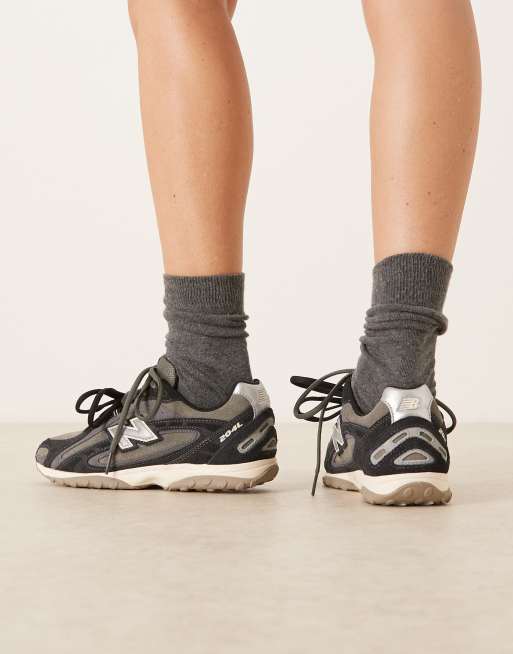 New Balance 204L trainers in black suede, 4 of 5