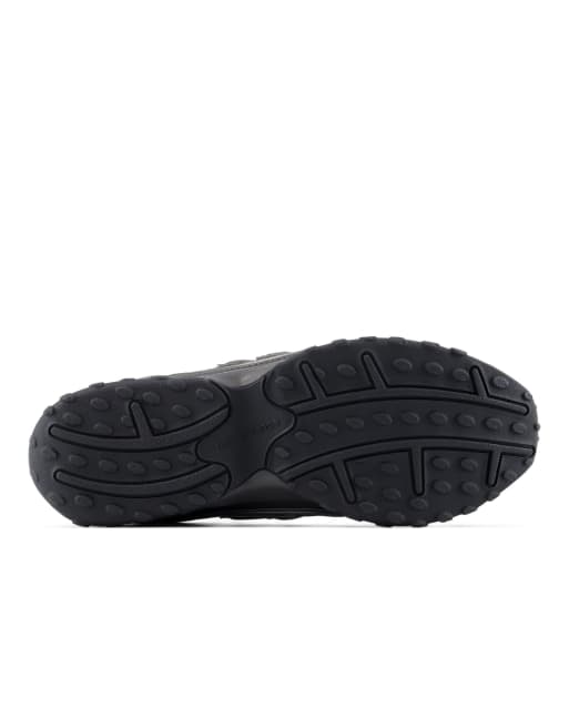 New Balance 204l trainers in black, 6 of 7