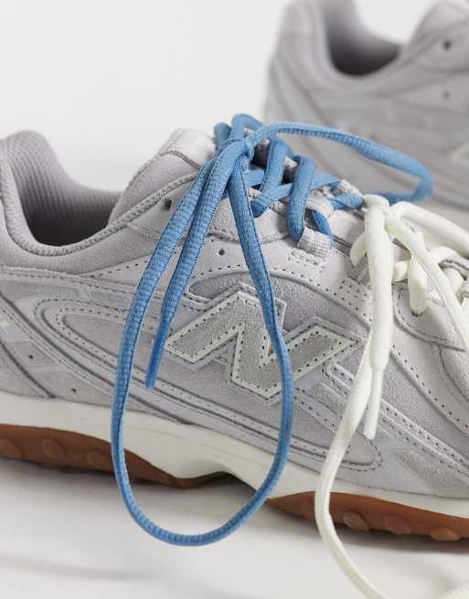 New Balance 204L trainers in grey suede, 3 of 5