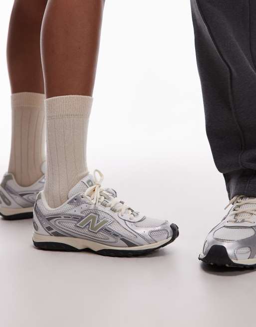 New Balance - 204L - Uniseks sneakers in wit en groen, 4 van 5